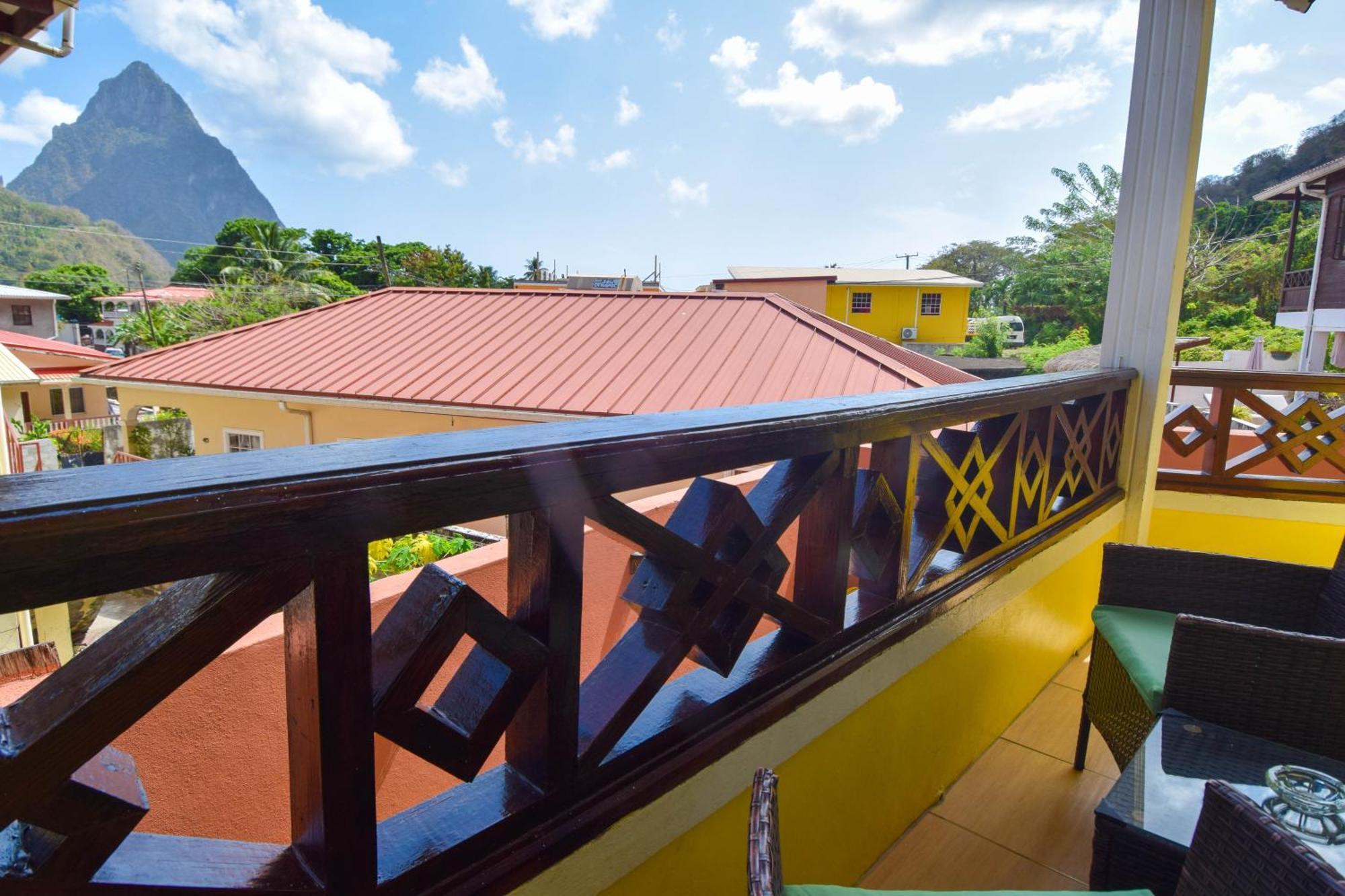 Apartment Soleil- Because Location Really Is Everything! Soufriere Exterior photo